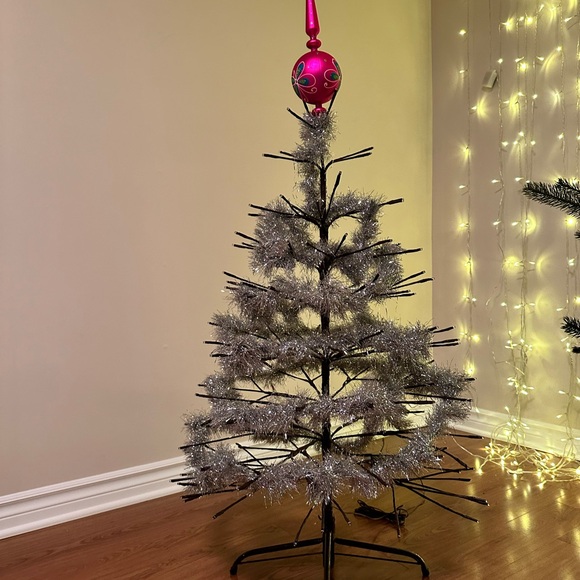 Christmas Tree Top Bright Pink Holiday Ornament with Floral Design - Picture 12 of 14